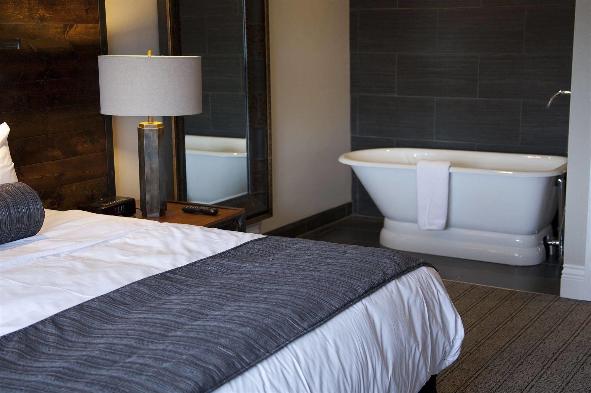 Hotel Ironworks 3*